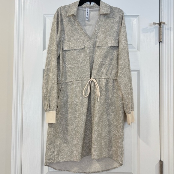 Athleta Zuma Printed Women's Shirt Dress In Viper Gray Size Small - Picture 2 of 9